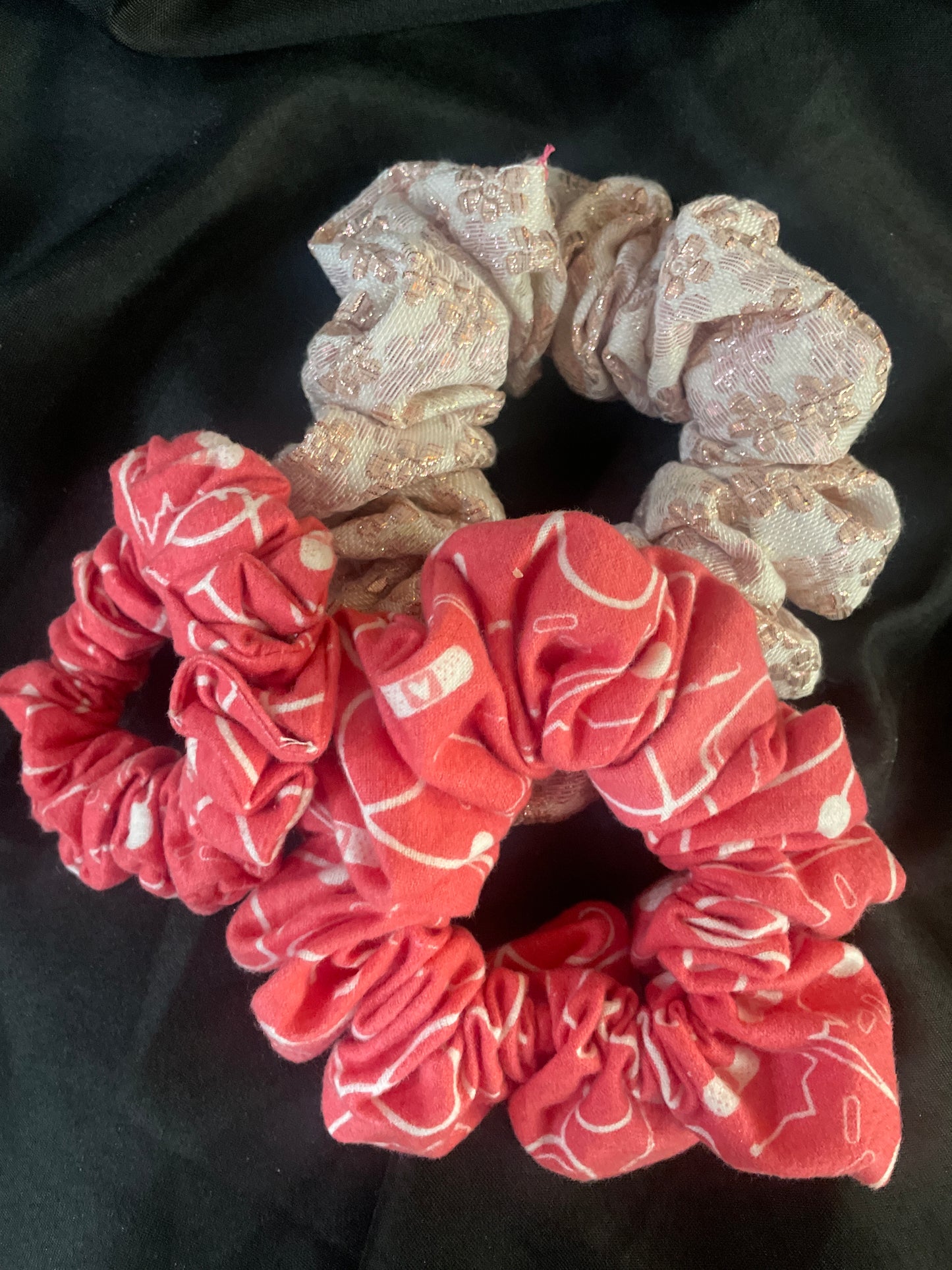 TTPINK : SCRUNCHIES