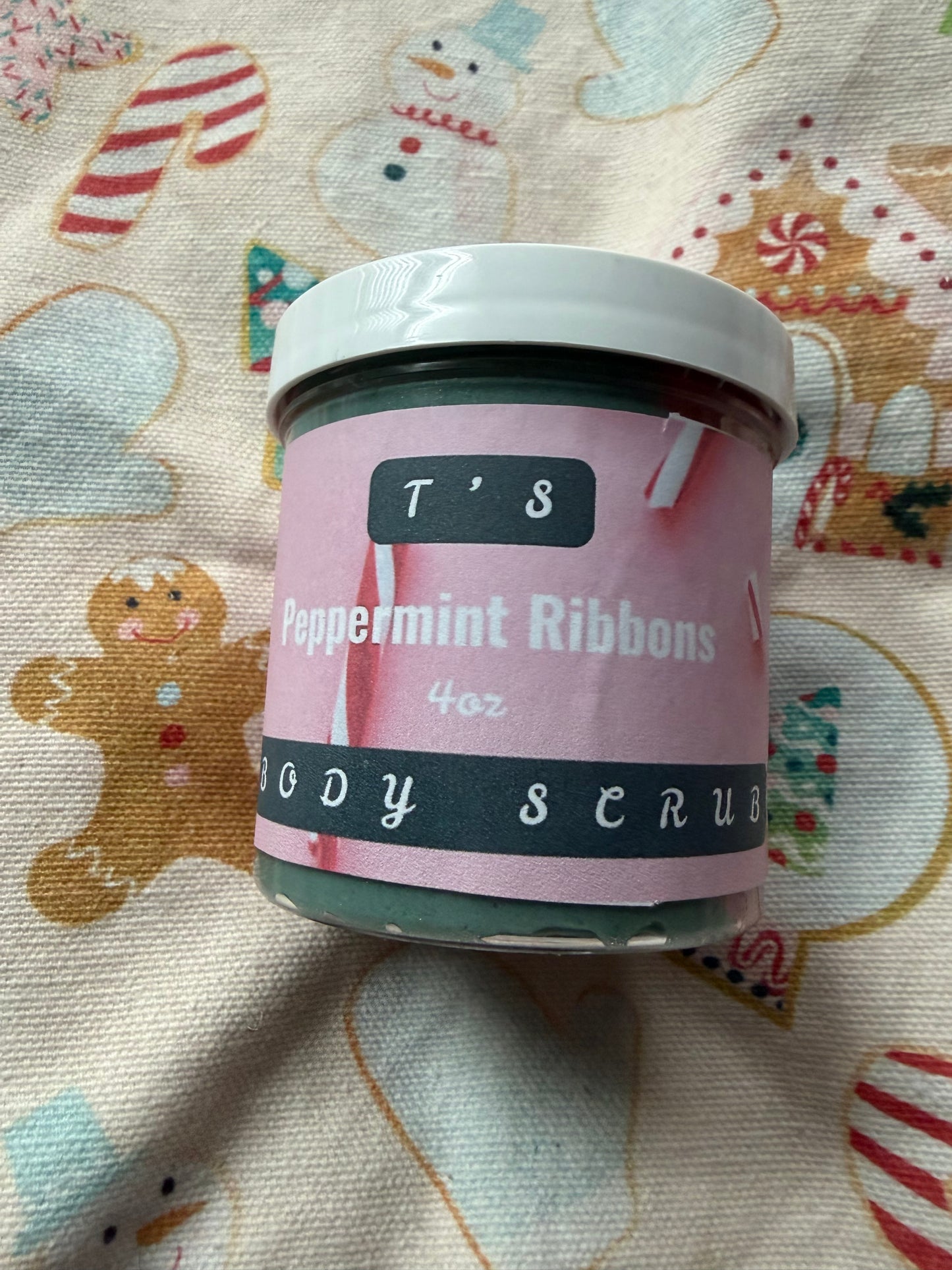 T’s BODY SCRUB: HOLLY JOLLY HOLIDAY COLLECTION